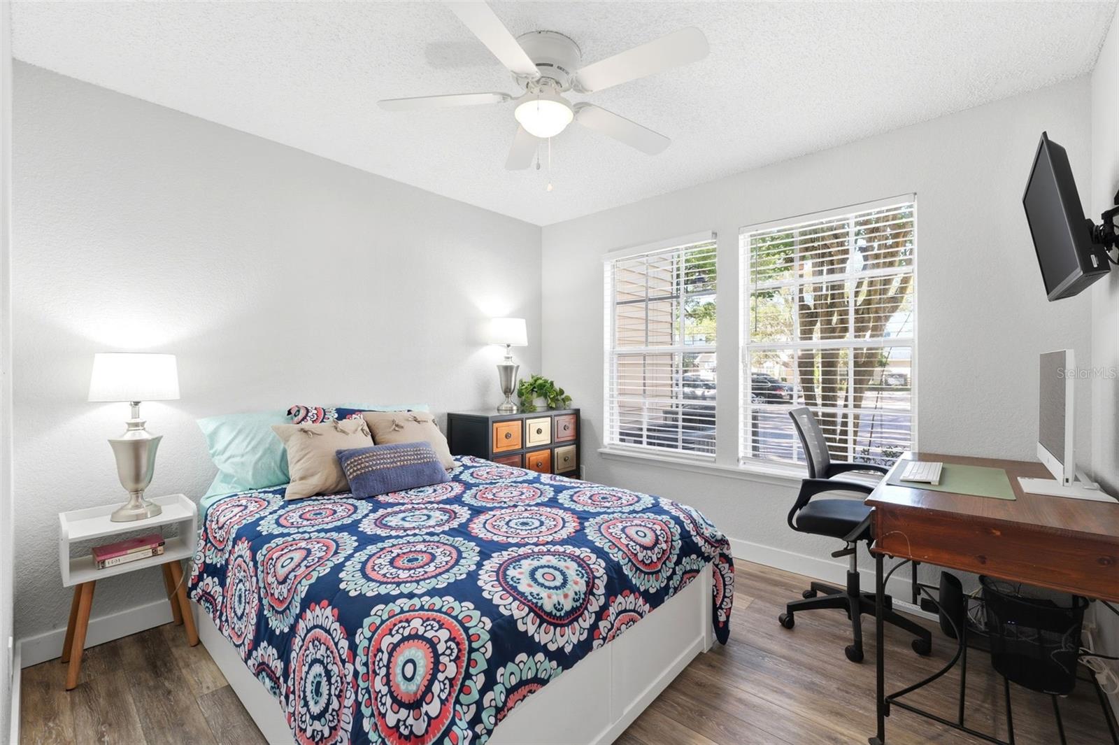 BENTLEY AT COBBS LANDING CONDO THE - Residential