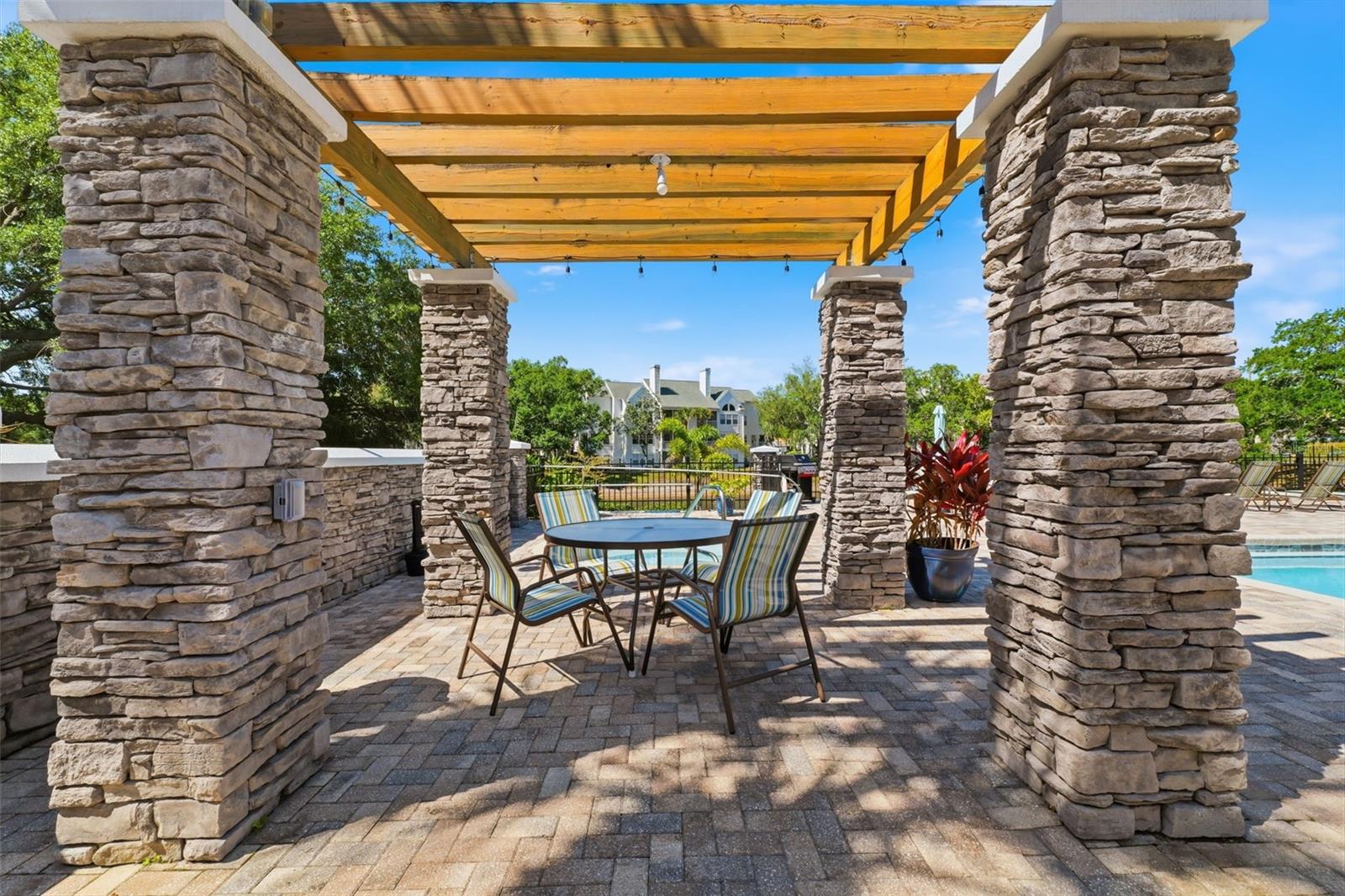 BENTLEY AT COBBS LANDING CONDO THE - Residential