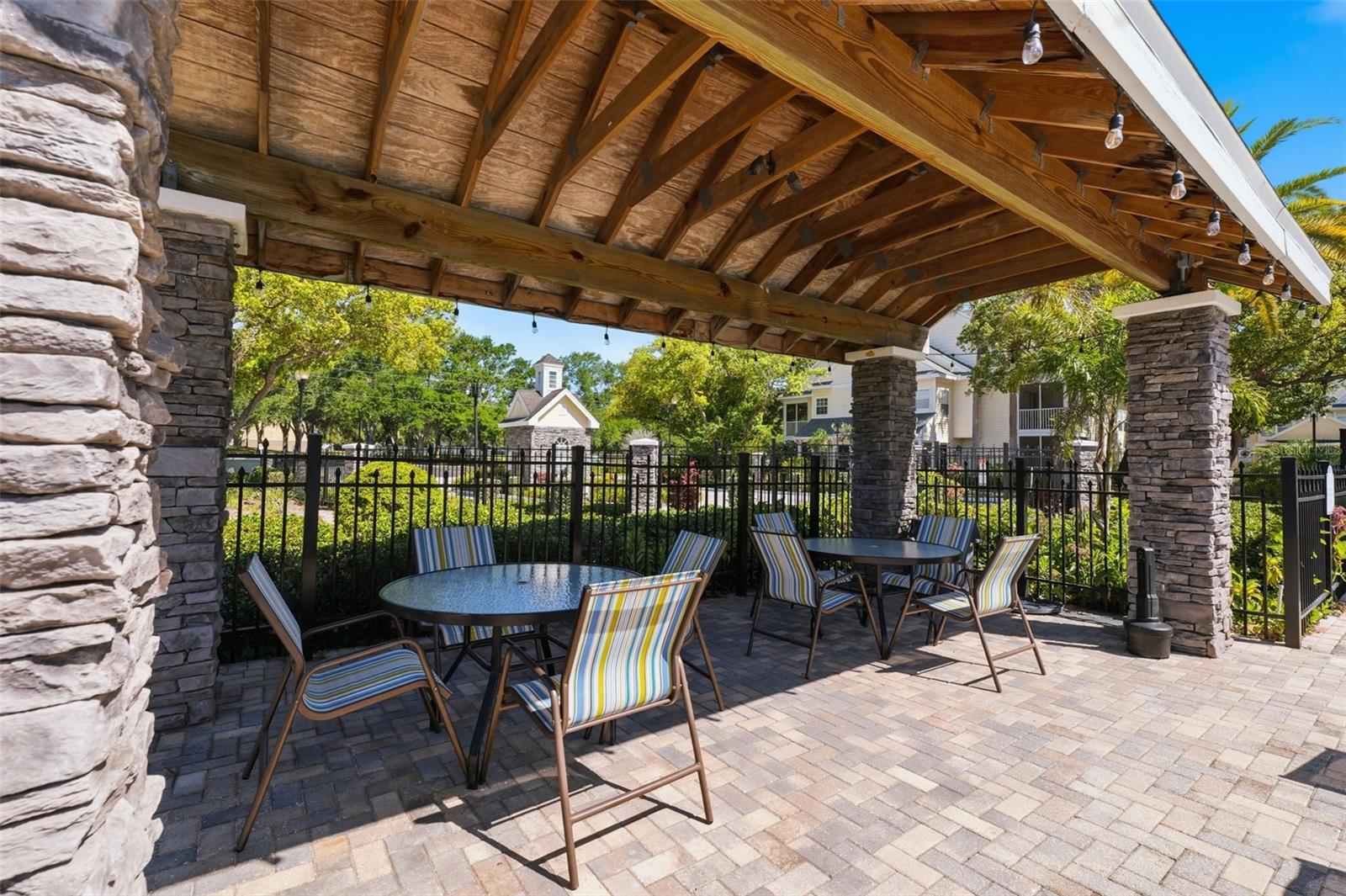 BENTLEY AT COBBS LANDING CONDO THE - Residential