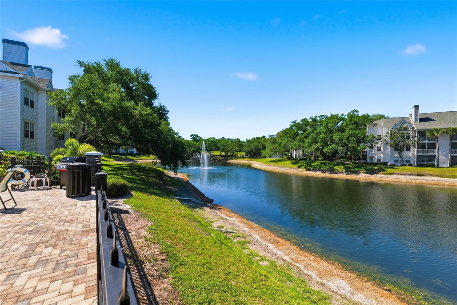 BENTLEY AT COBBS LANDING CONDO THE - Residential