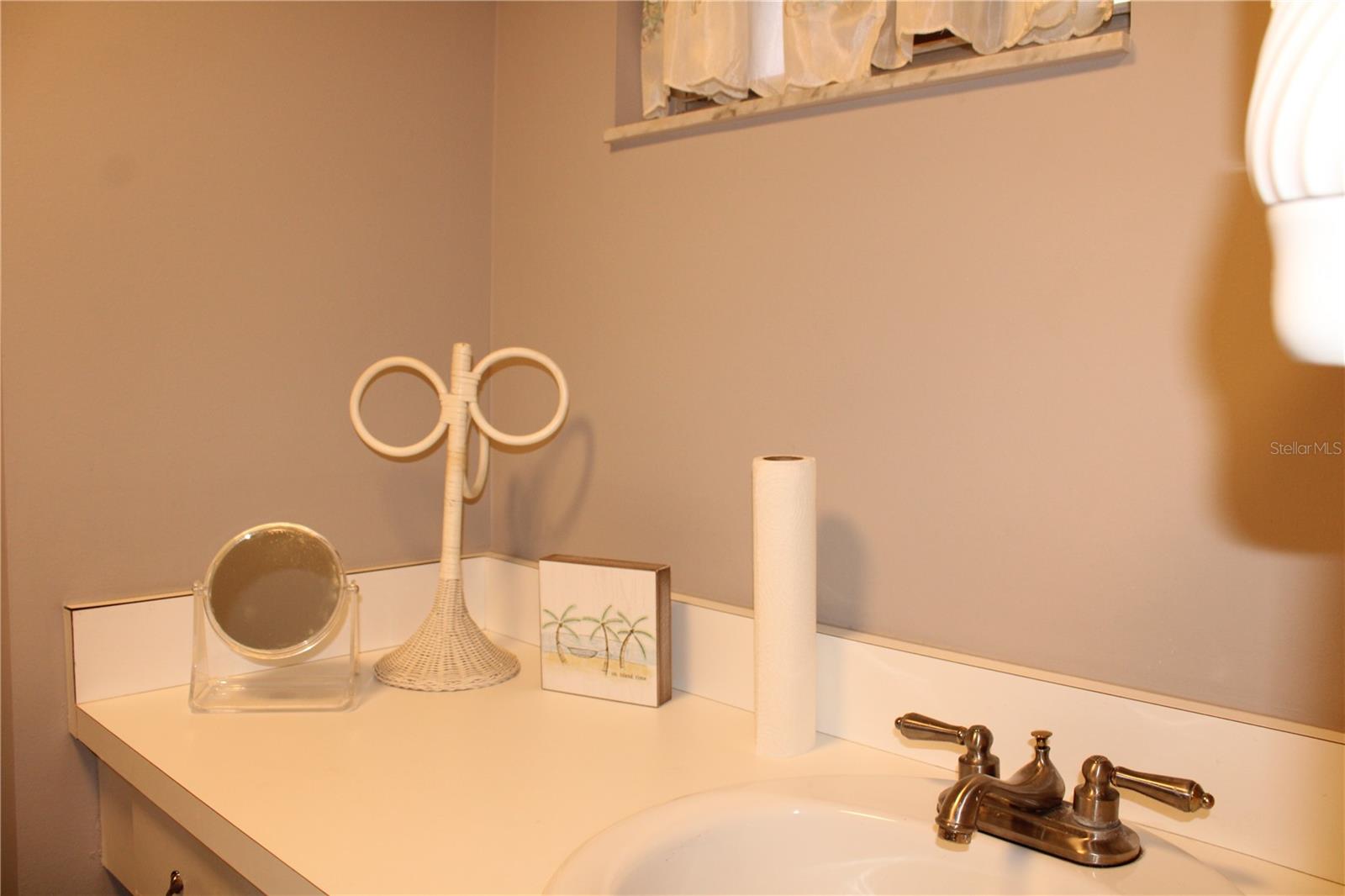 IRONWOOD FIFTEENTH - Residential Lease