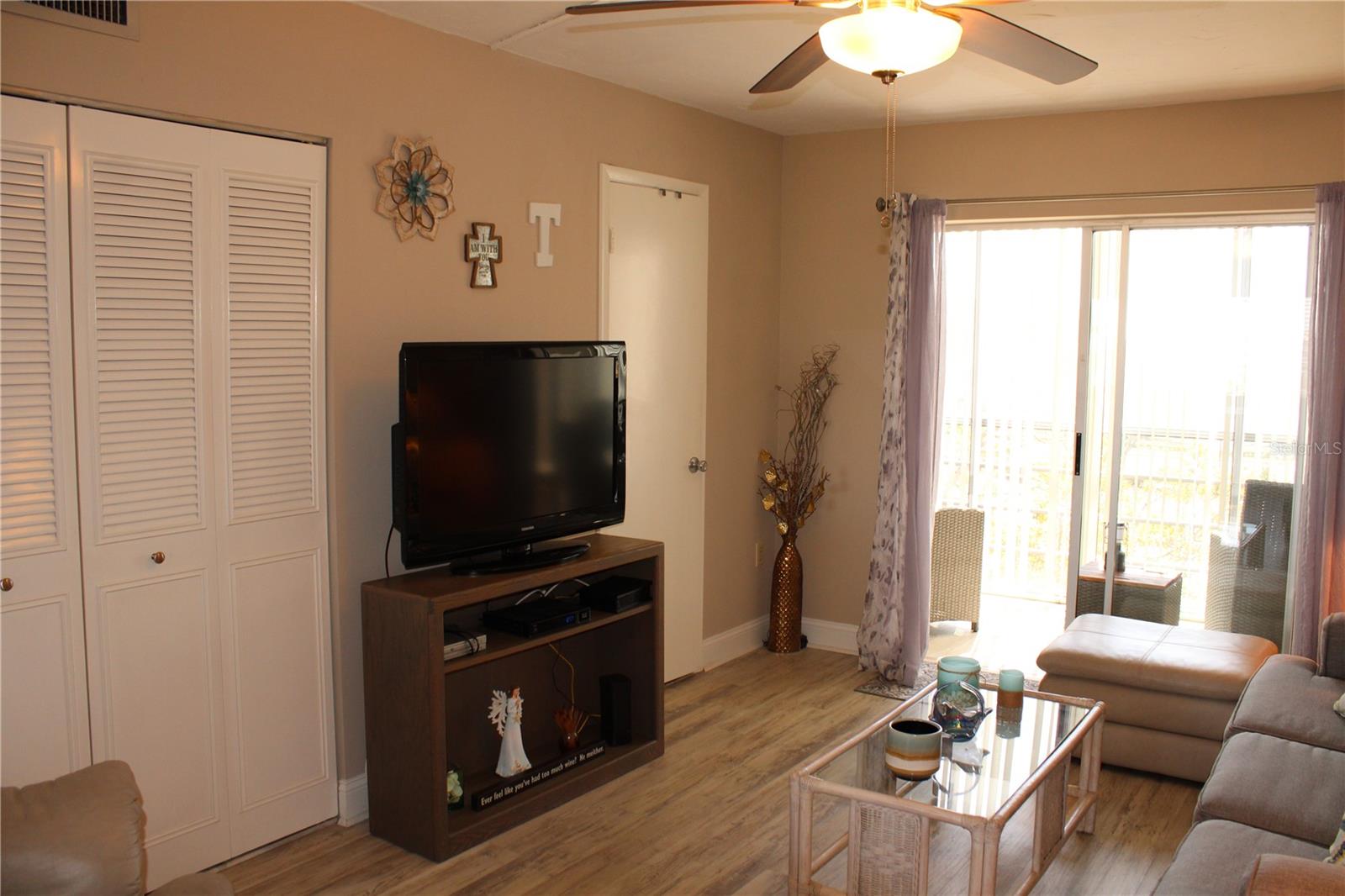 IRONWOOD FIFTEENTH - Residential Lease