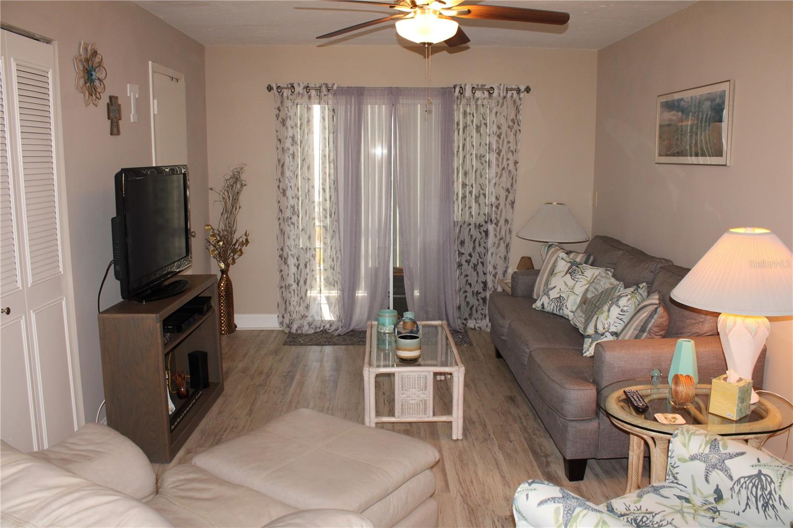 IRONWOOD FIFTEENTH - Residential Lease