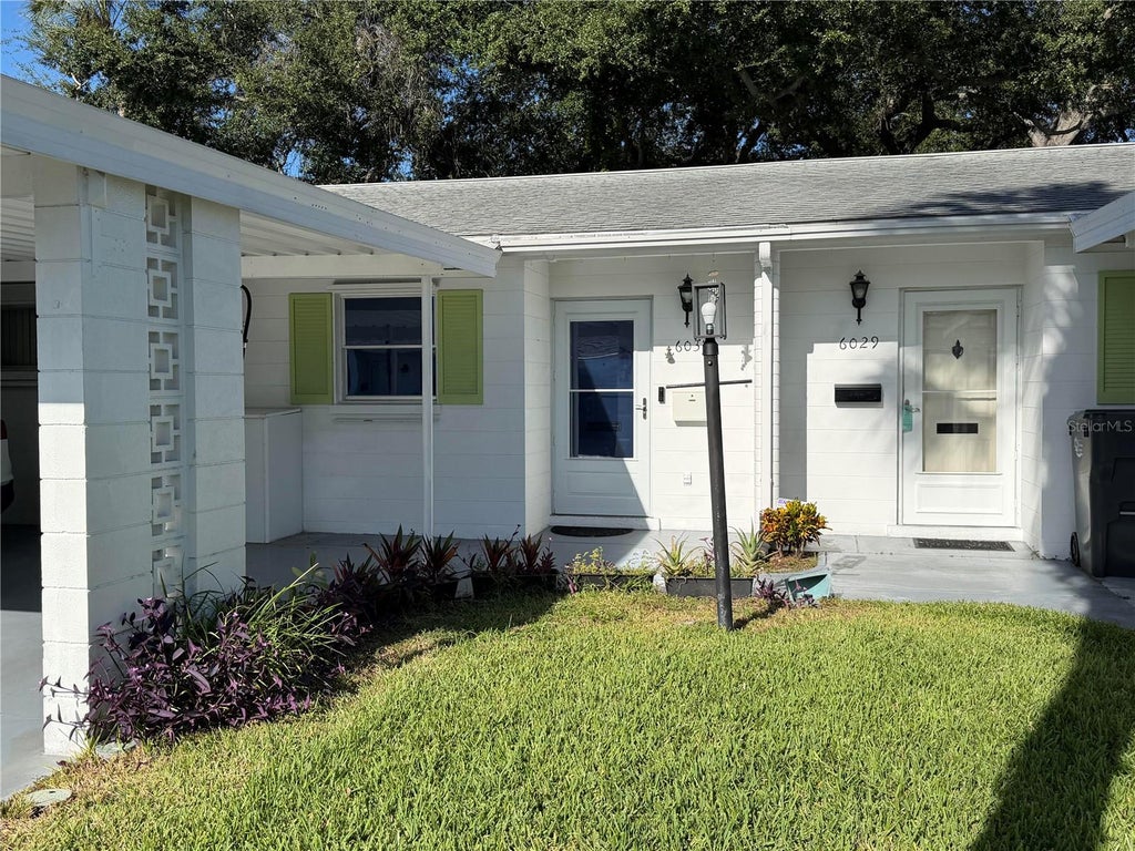 Photo of 6031 Arlene Way, Bradenton, FL 34207 (MLS # A4706637)