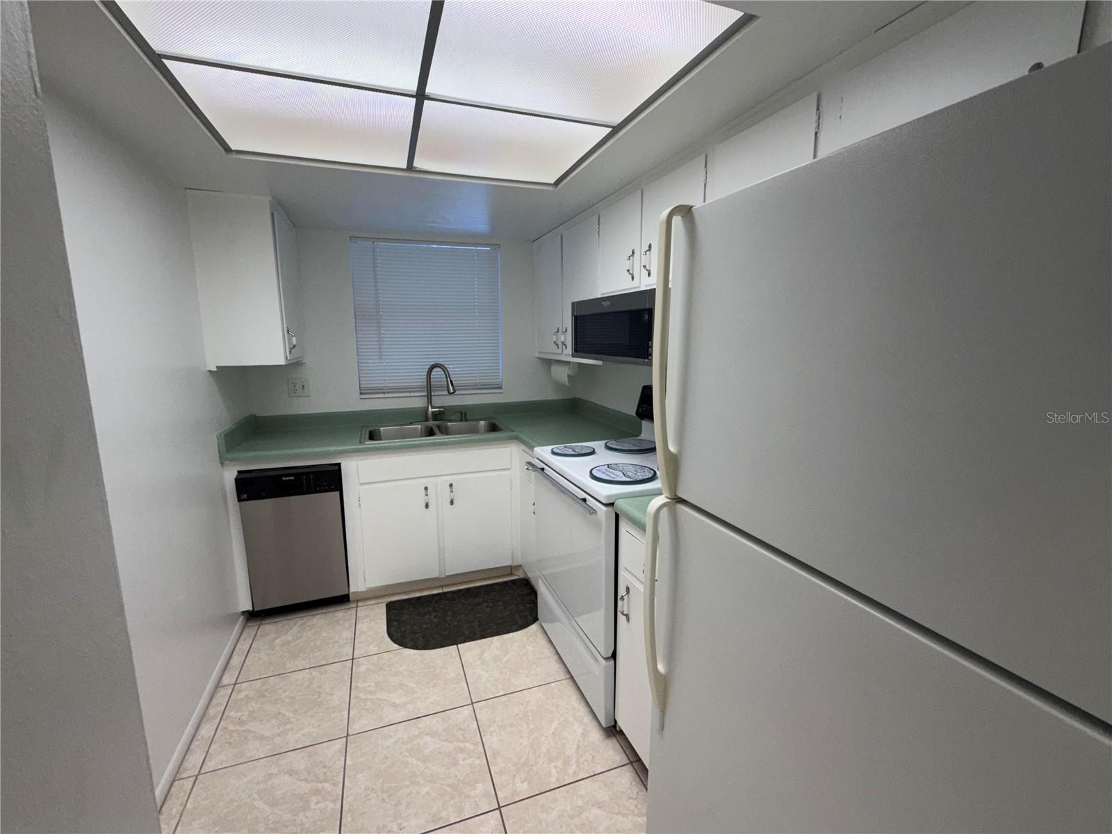 6031 ARLENE WAY, BRADENTON, FL, 34207 1 6031 ARLENE WAY