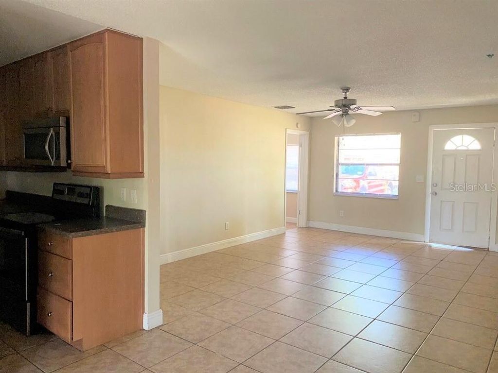 Photo of 14122 Newcomb Avenue, Orlando, FL 32826 (MLS # O6368421)