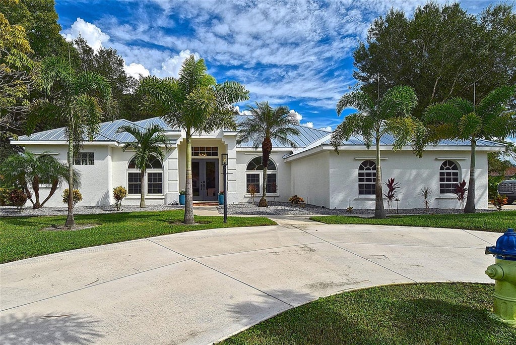 Photo of 8309 Misty Lake Circle, Sarasota, FL 34241 (MLS # TB8556923)