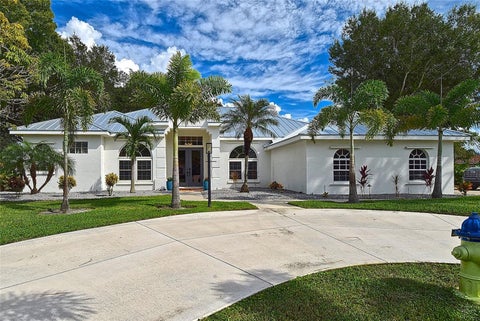 Photo of 8309 Misty Lake Circle, Sarasota, FL 34241 (MLS # TB8556923)