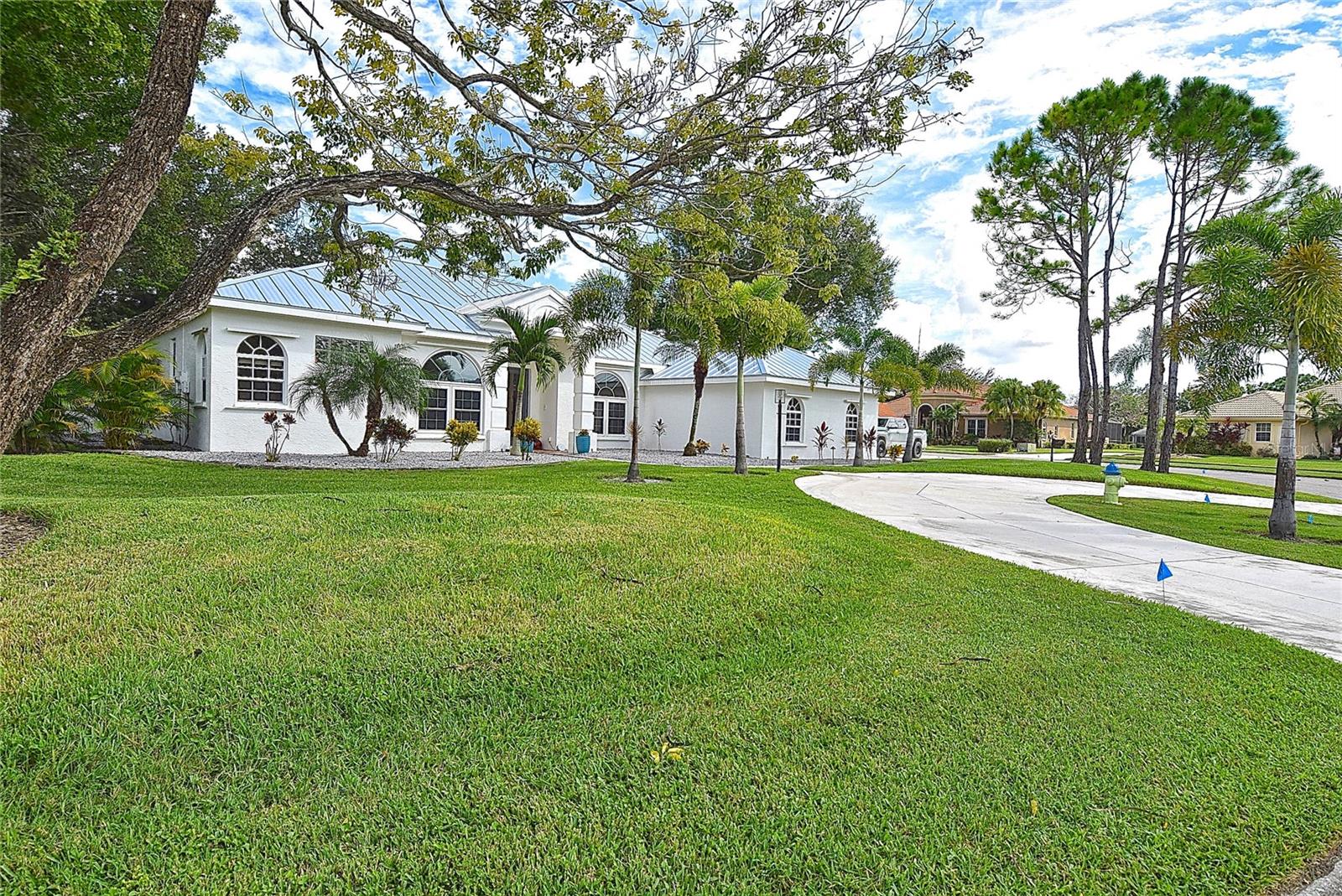 8309 MISTY LAKE CIRCLE