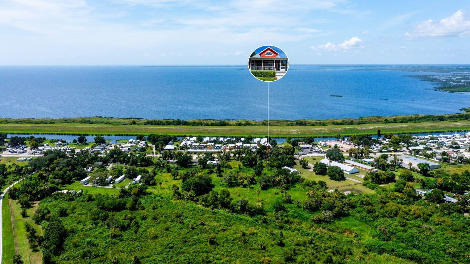 COTTAGES/THE LAKE - Residential