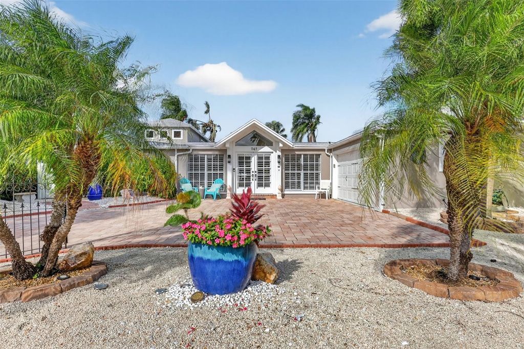 Photo of 747 Marbury Lane, Longboat Key, FL 34228 (MLS # A4671883)