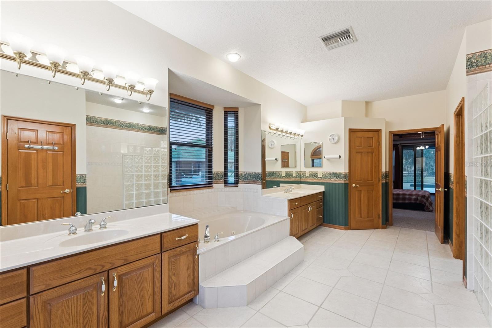 OSCEOLA BLUFF NORTH 5 ACRE DEV 45 PARCELS - Residential