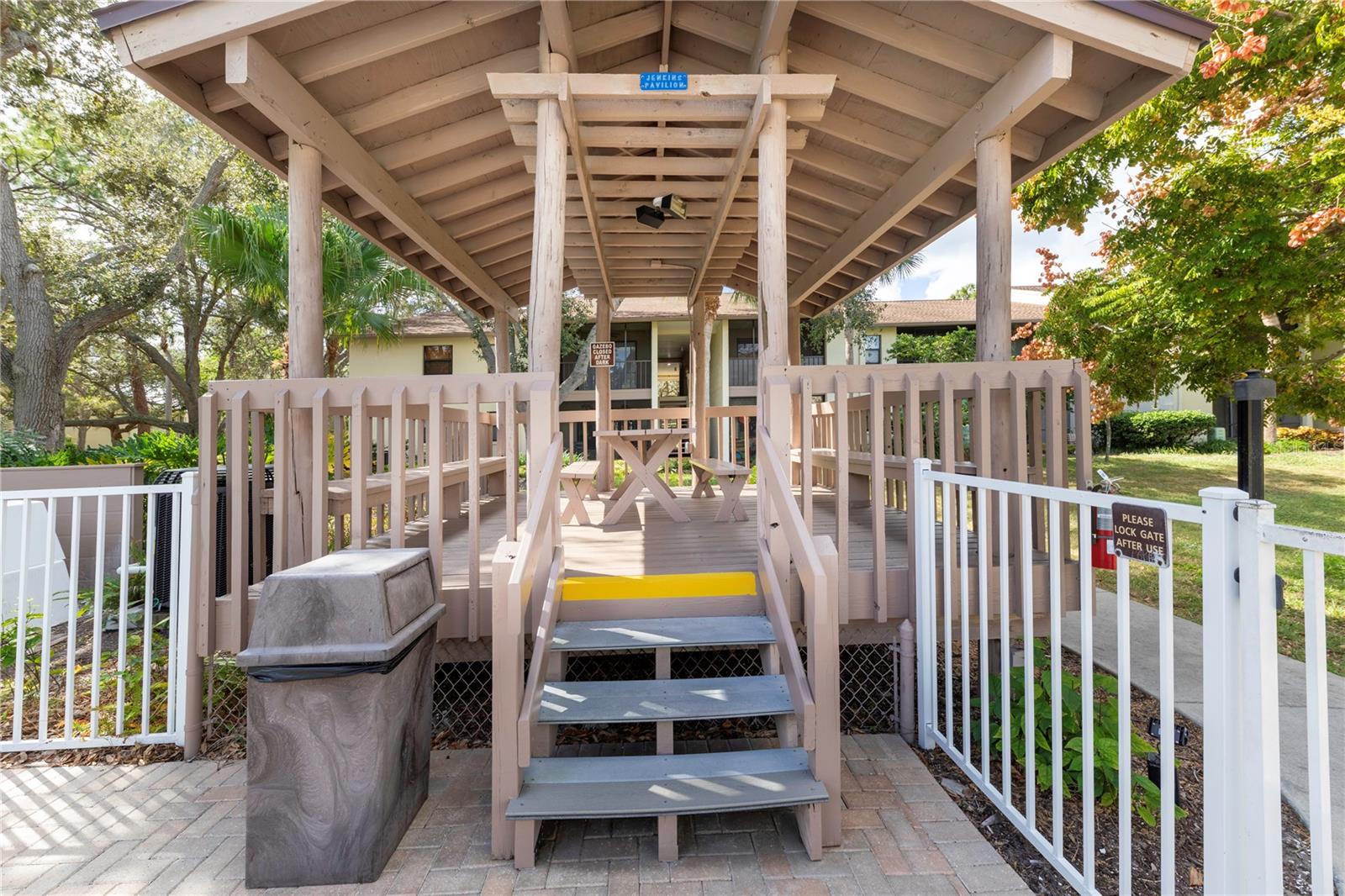 BIRD BAY V - Residential Lease