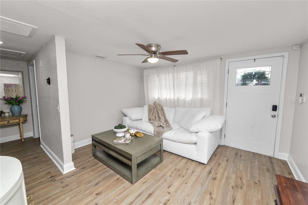 Photo of 272 Avenue A, Waverly, FL 33877 (MLS # L4959955)