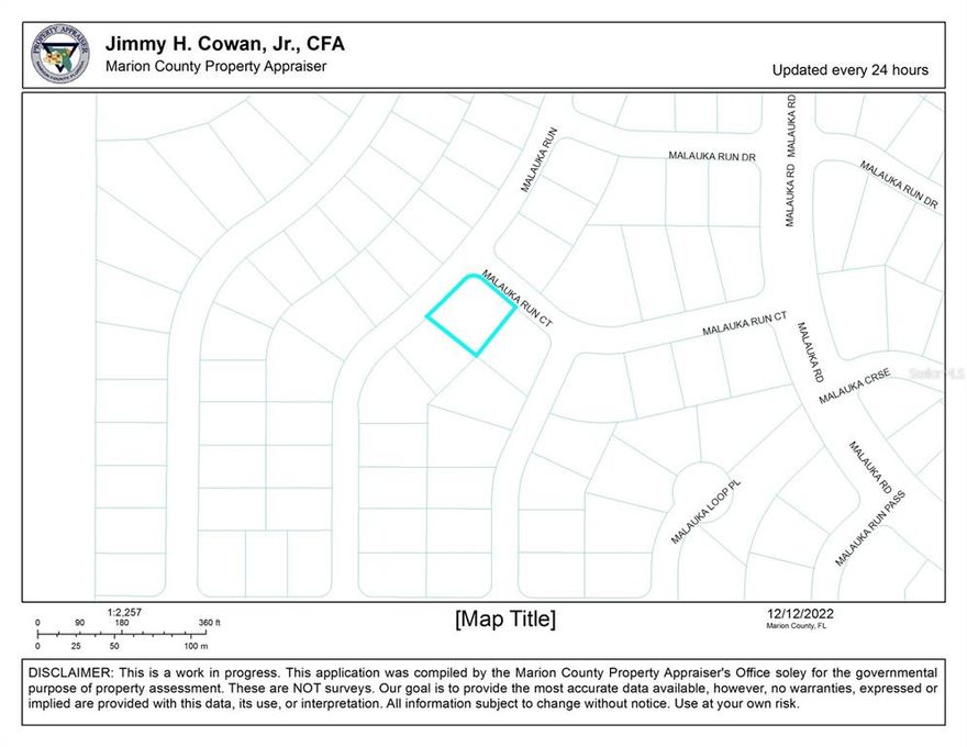 A fantastic corner location for this .30 acre lot situated amongst many bodies of water, including the Ocklawaha River offering tons of outdoor activities and adventures. Area of new and existing construction, homes only.