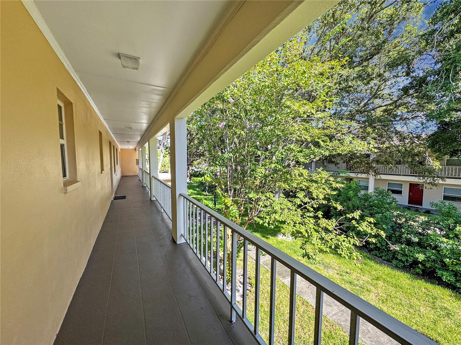 CHATEAUX DE BARDMOOR - Residential Lease