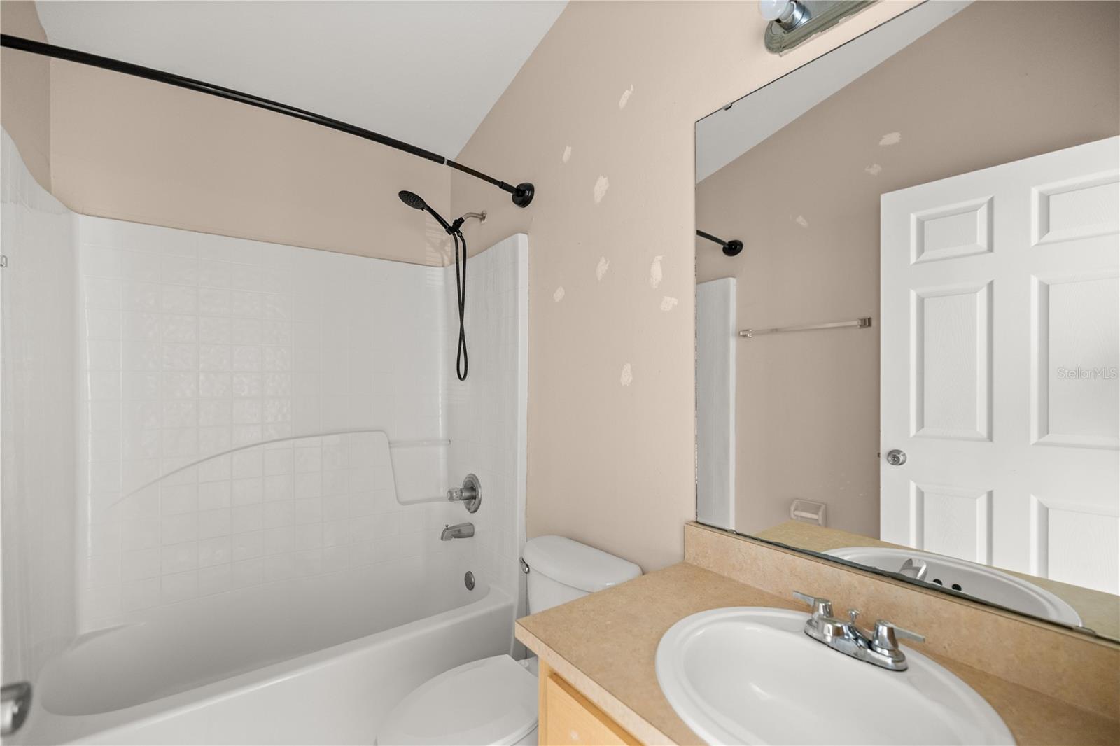 LEIGHTON ESTATE - Residential Income