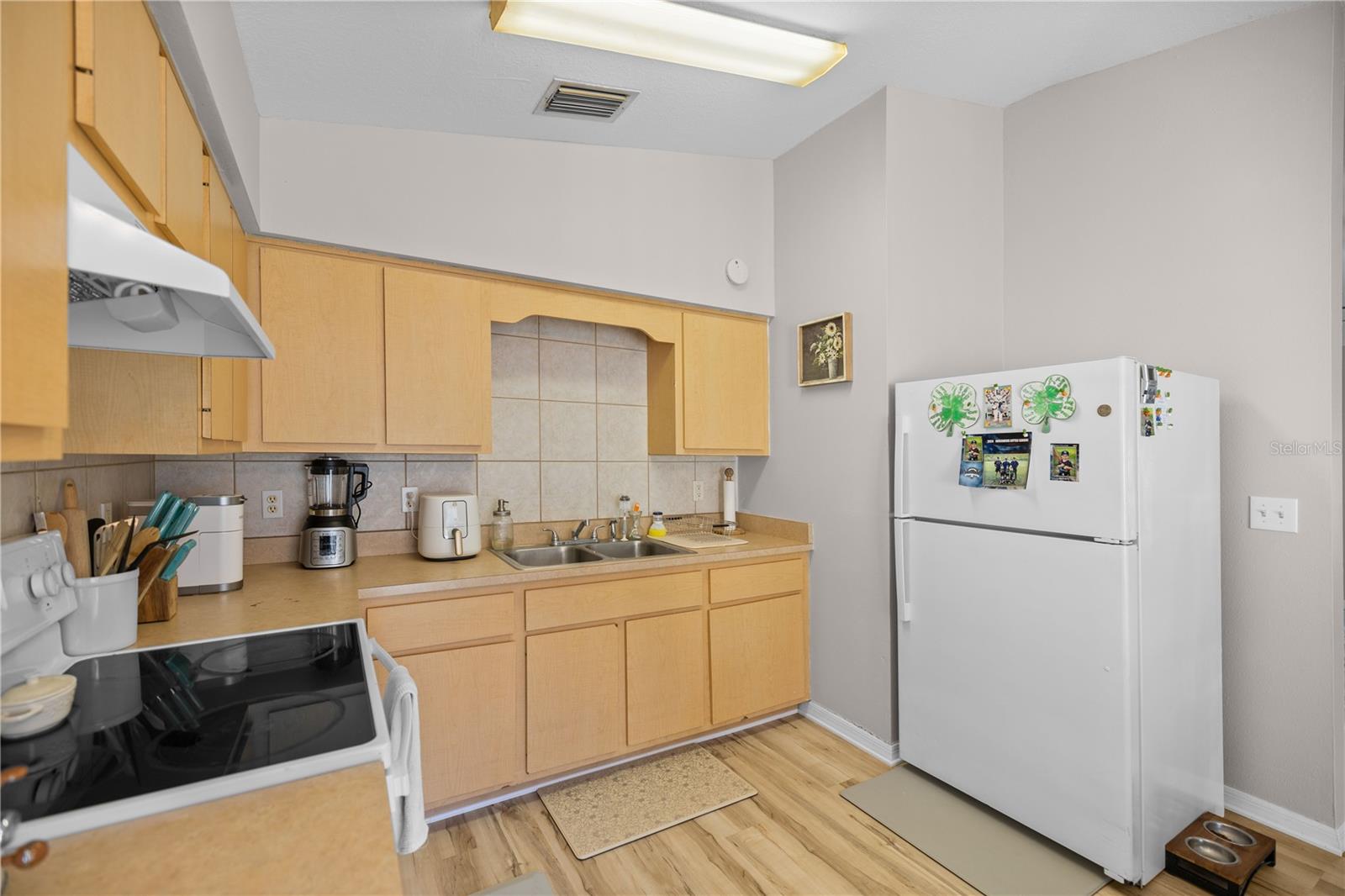 LEIGHTON ESTATE - Residential Income