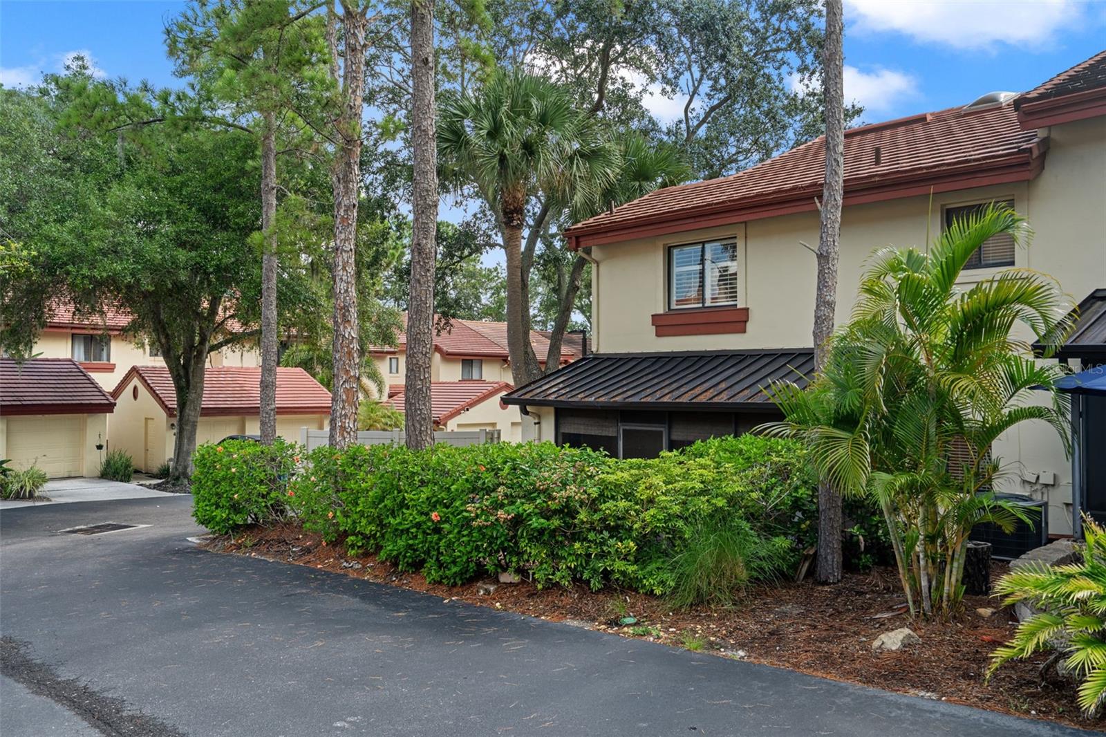 3460 COUNTRYSIDE BOULEVARD 66