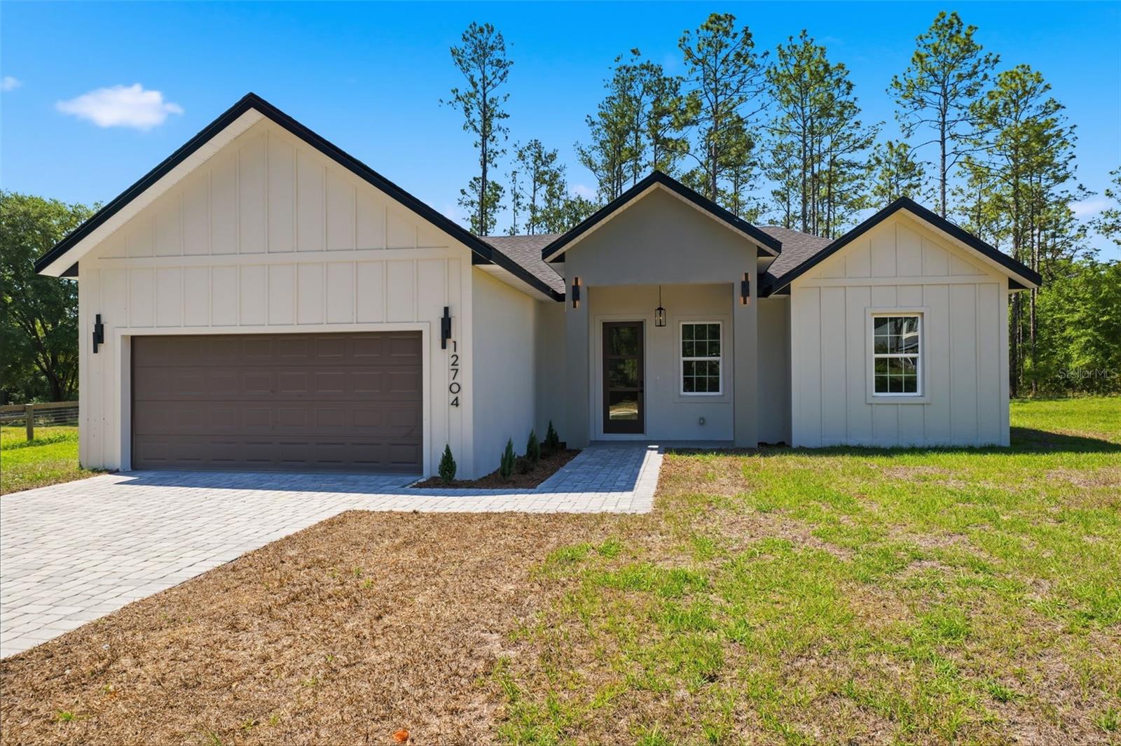 ROLLING HILLS 05 - Residential