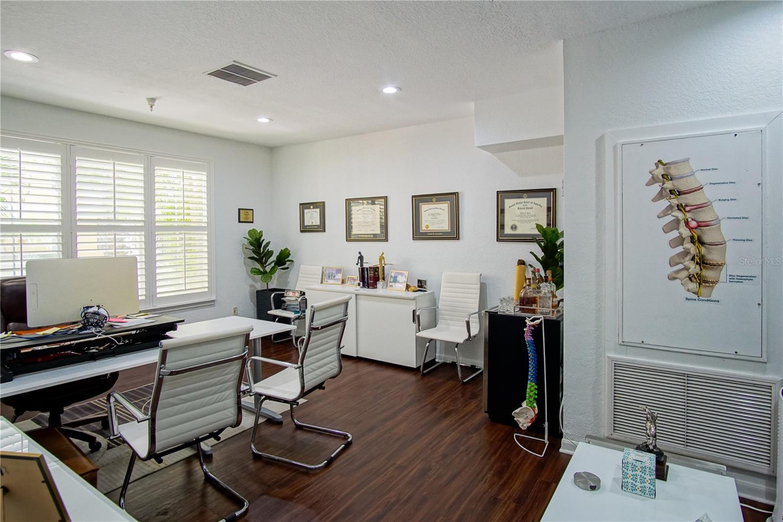 PARK NORTH CHENEY PLACE - Commercial Sale