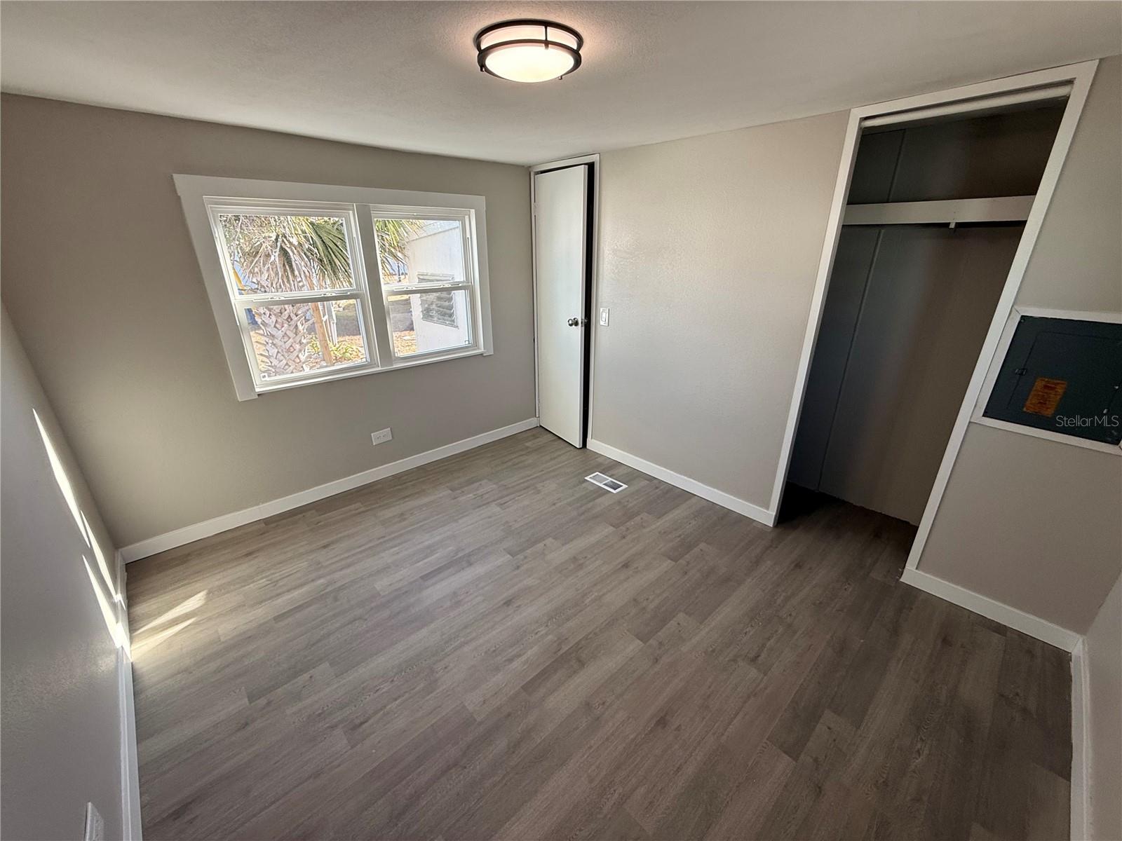 OAK GROVE - Residential