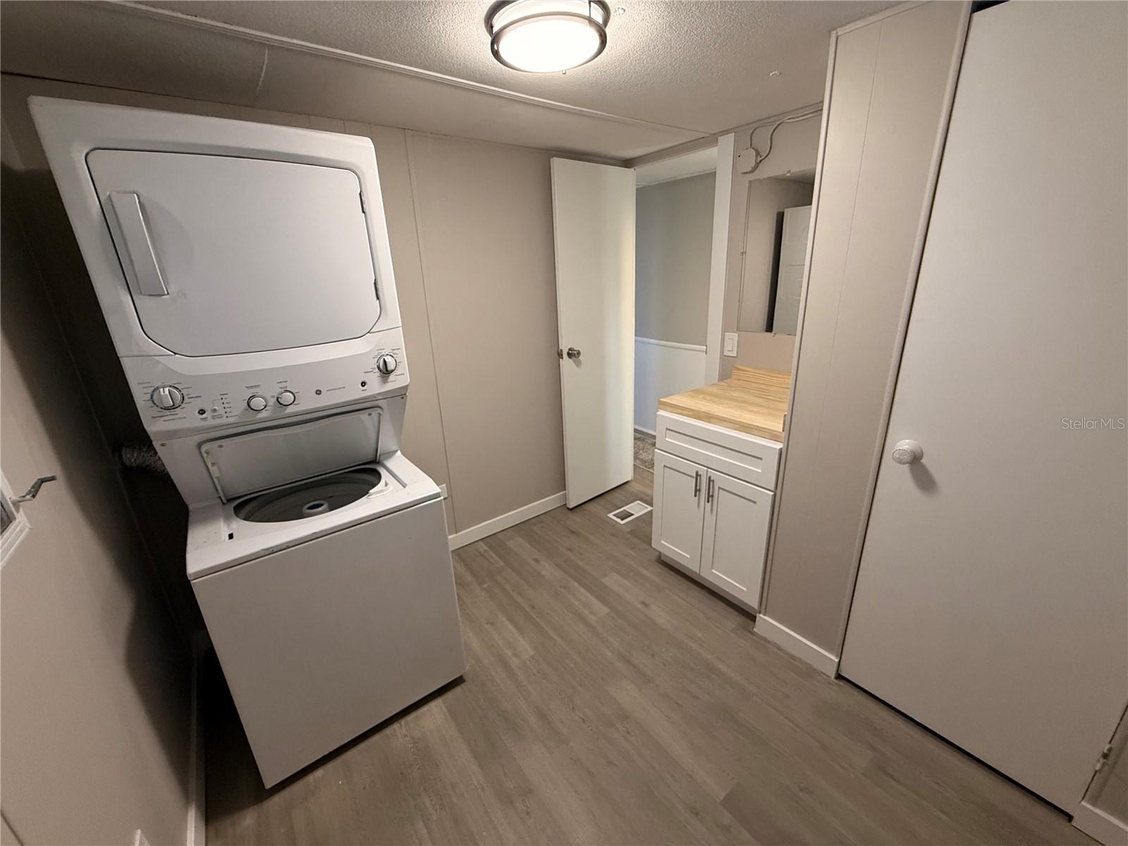 OAK GROVE - Residential