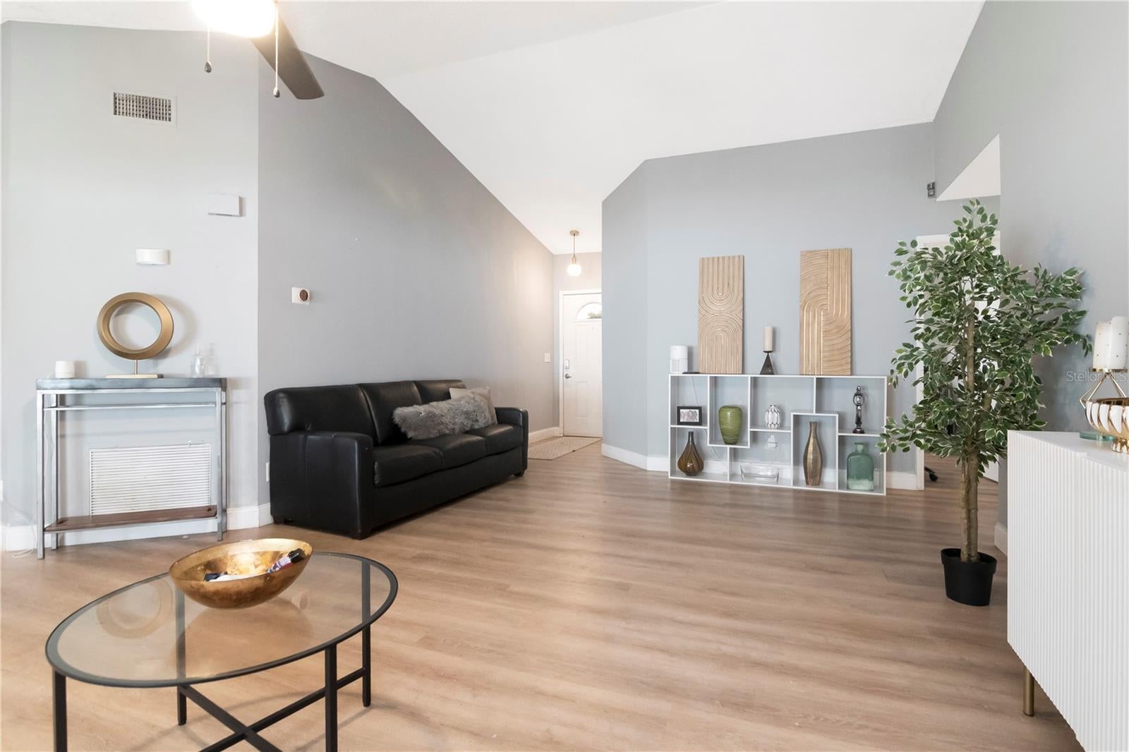 13613 OLD FARM DRIVE