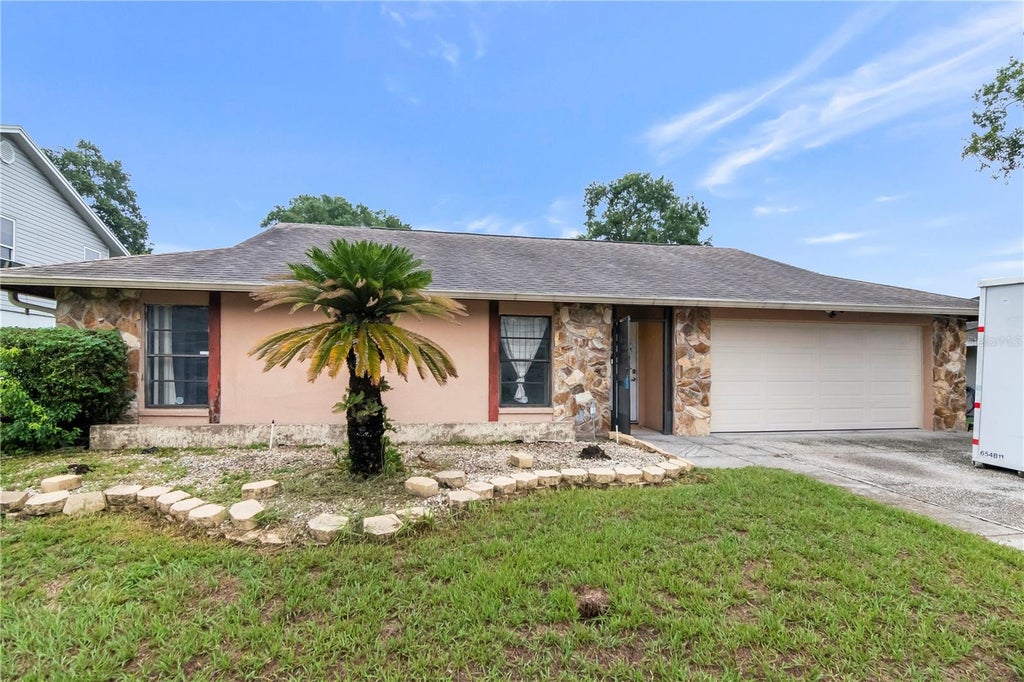 Photo of 13613 Old Farm Drive, Tampa, FL 33625 (MLS # TB8533976)