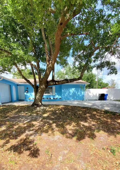 CAMPUS HILL PARK UNIT 1 - Residential Lease