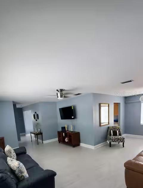 CAMPUS HILL PARK UNIT 1 - Residential Lease