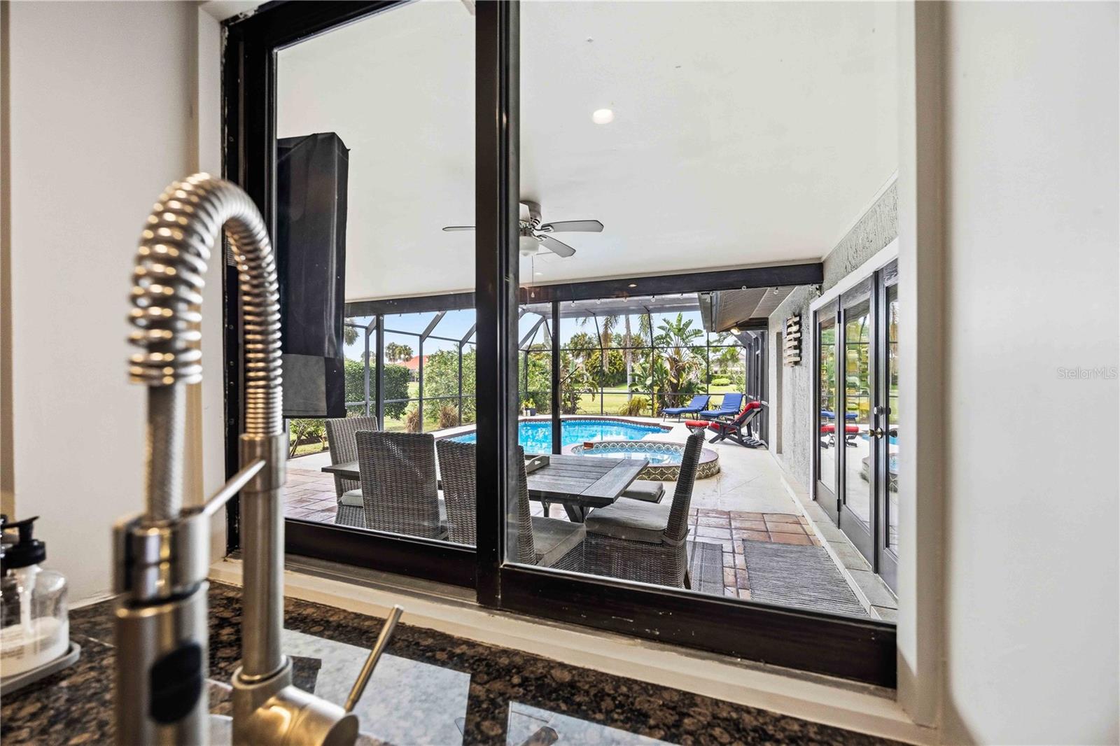 COUNTRY CLUB OF SARASOTA THE - Residential