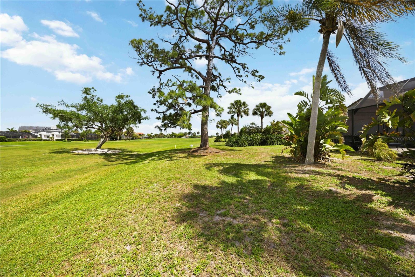 COUNTRY CLUB OF SARASOTA THE - Residential