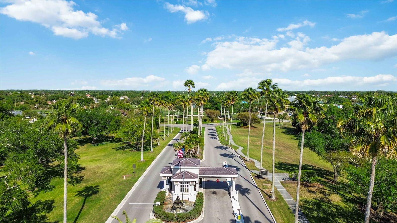 COUNTRY CLUB OF SARASOTA THE - Residential