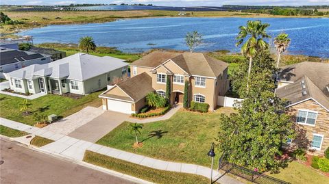 A home in LAKE WALES