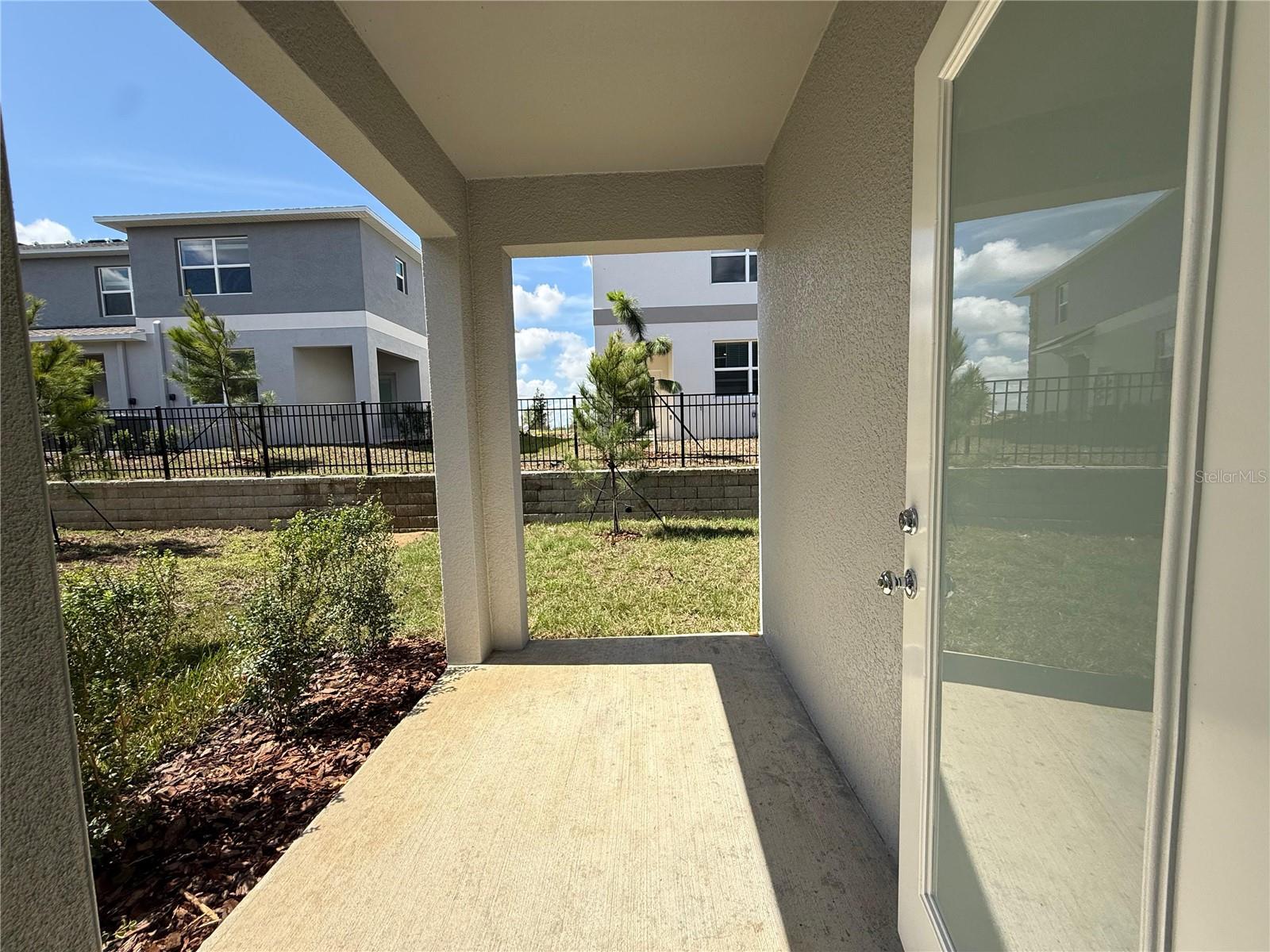 TWINFLOWERS - TOWNHOMES - Residential Lease