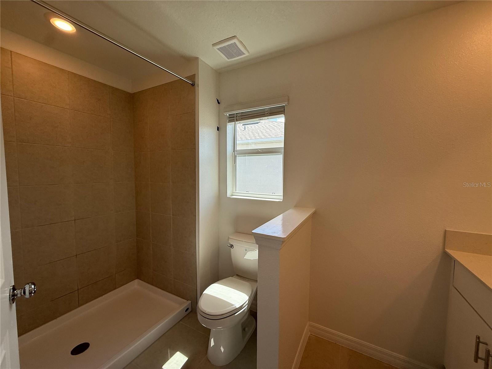 TWINFLOWERS - TOWNHOMES - Residential Lease