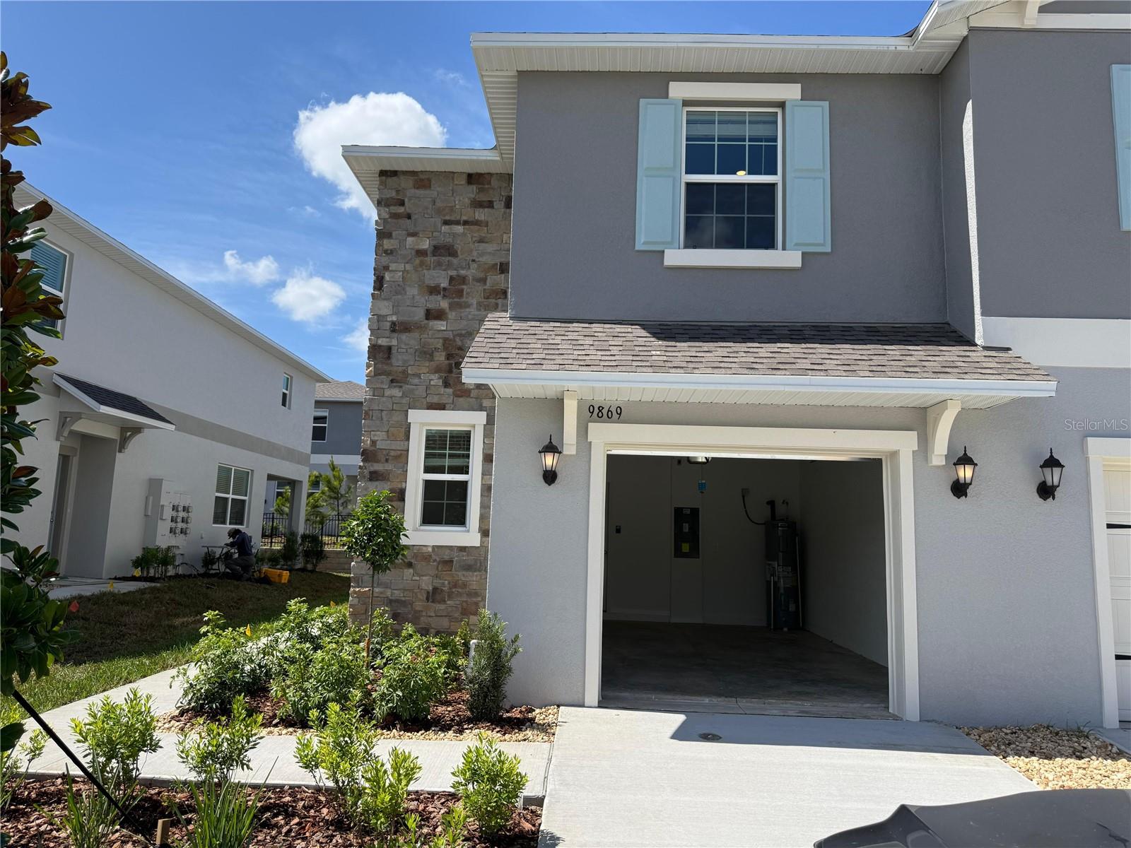 TWINFLOWERS - TOWNHOMES - Residential Lease