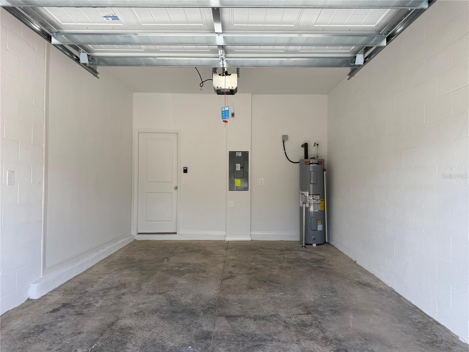 TWINFLOWERS - TOWNHOMES - Residential Lease