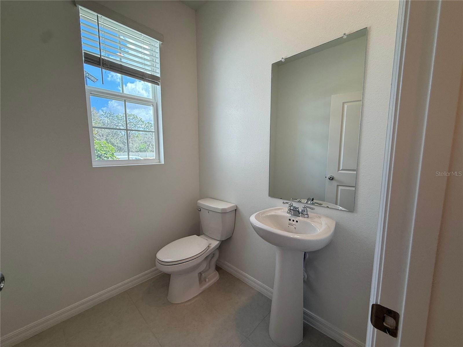 TWINFLOWERS - TOWNHOMES - Residential Lease