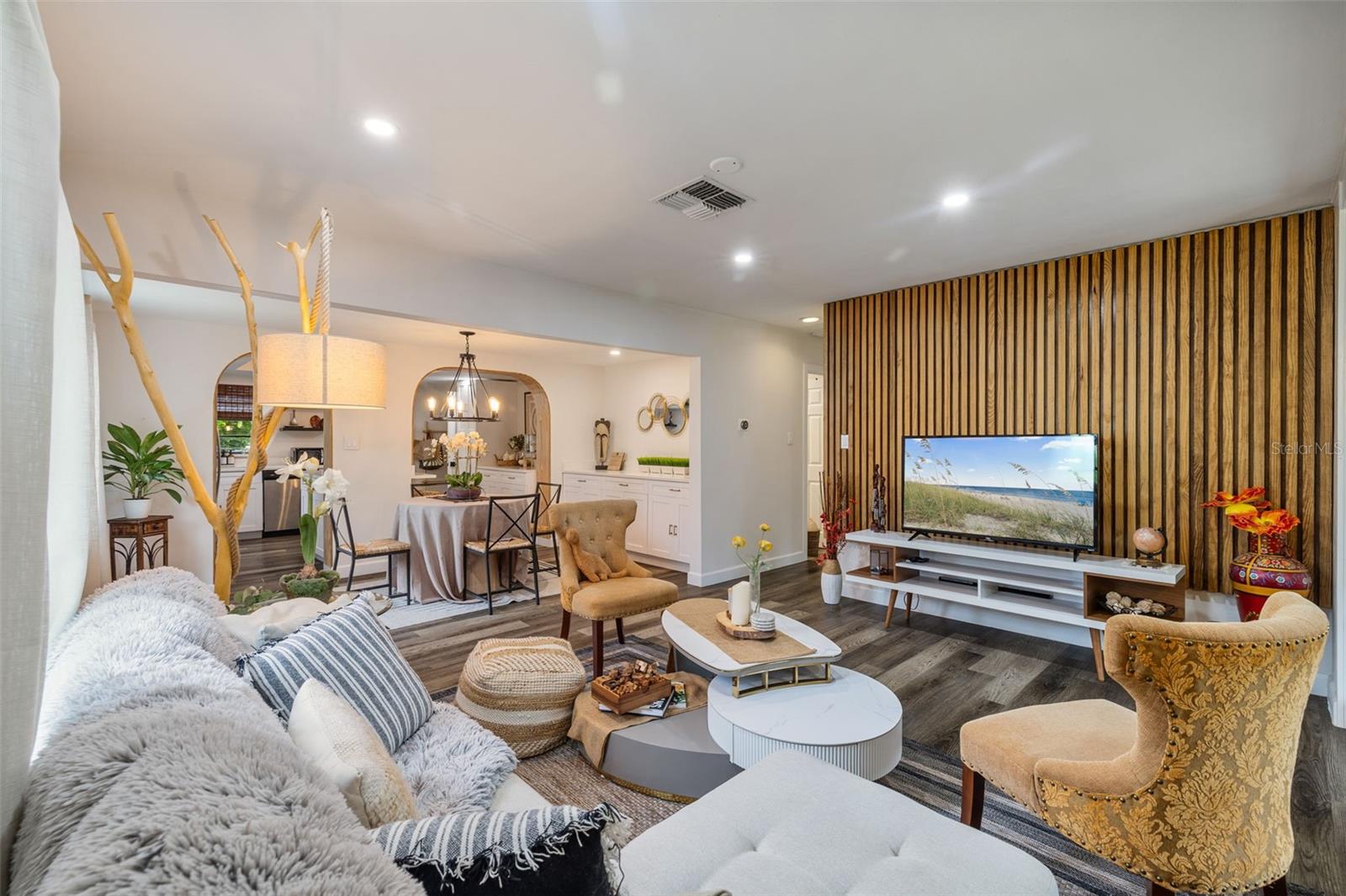 HAMPTON TERRACE - Residential Lease