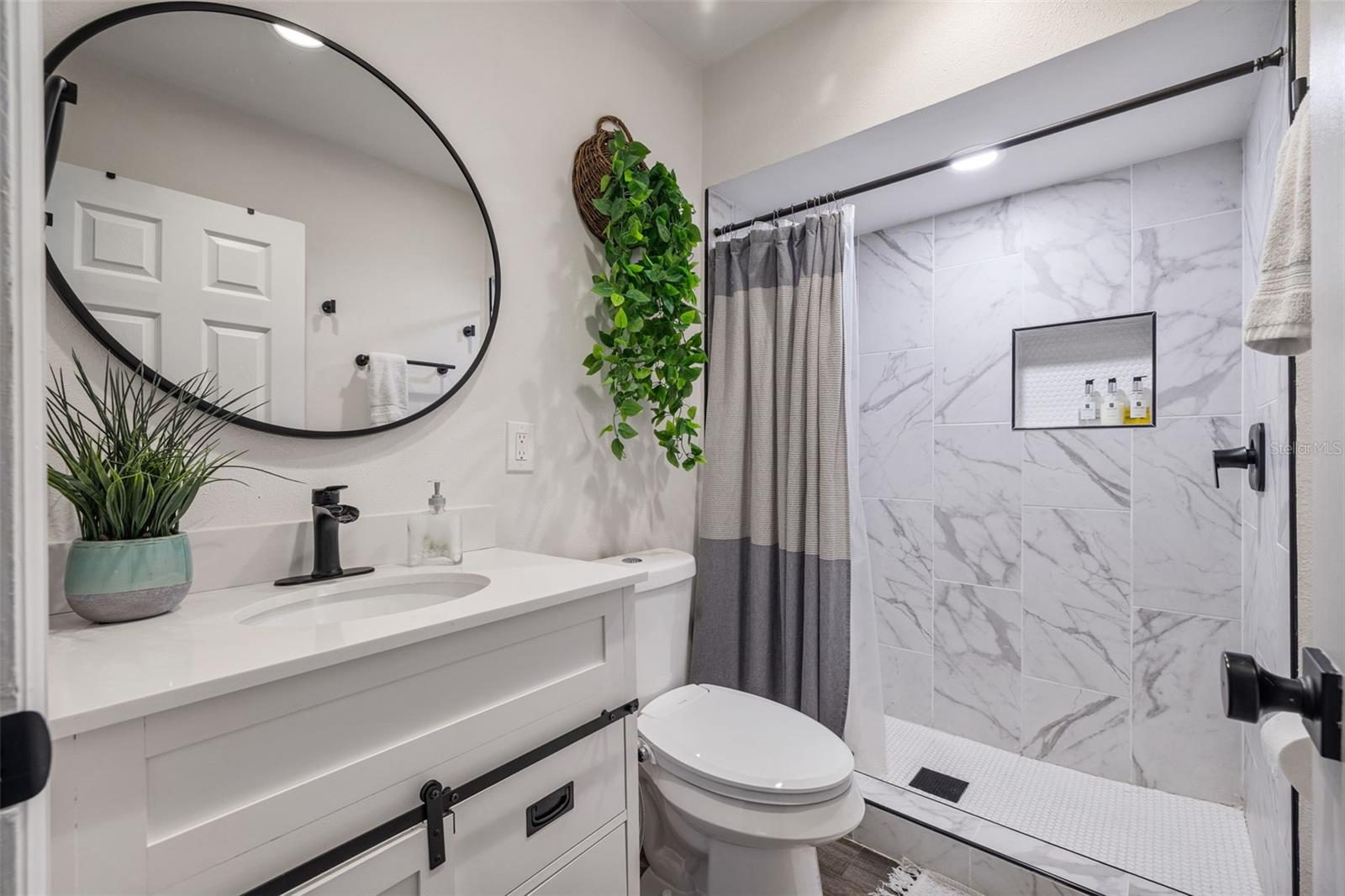 HAMPTON TERRACE - Residential Lease