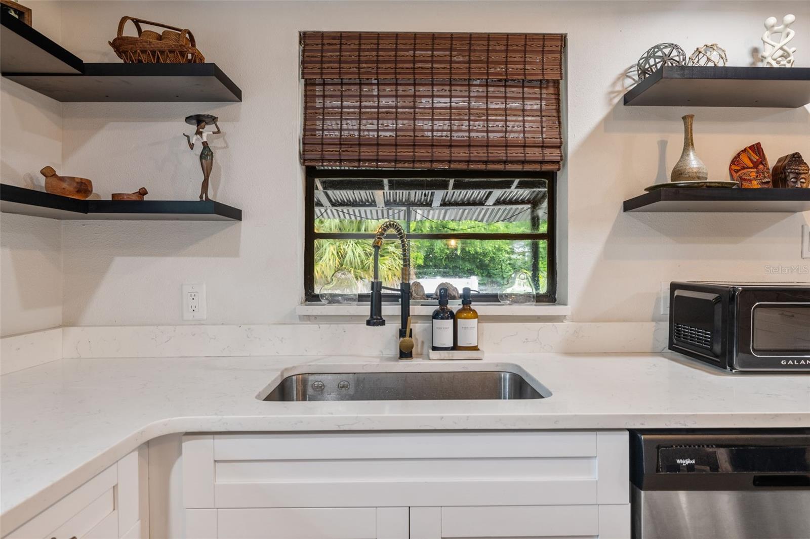 HAMPTON TERRACE - Residential Lease