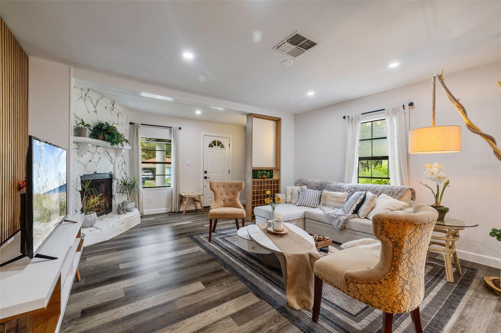 HAMPTON TERRACE - Residential Lease