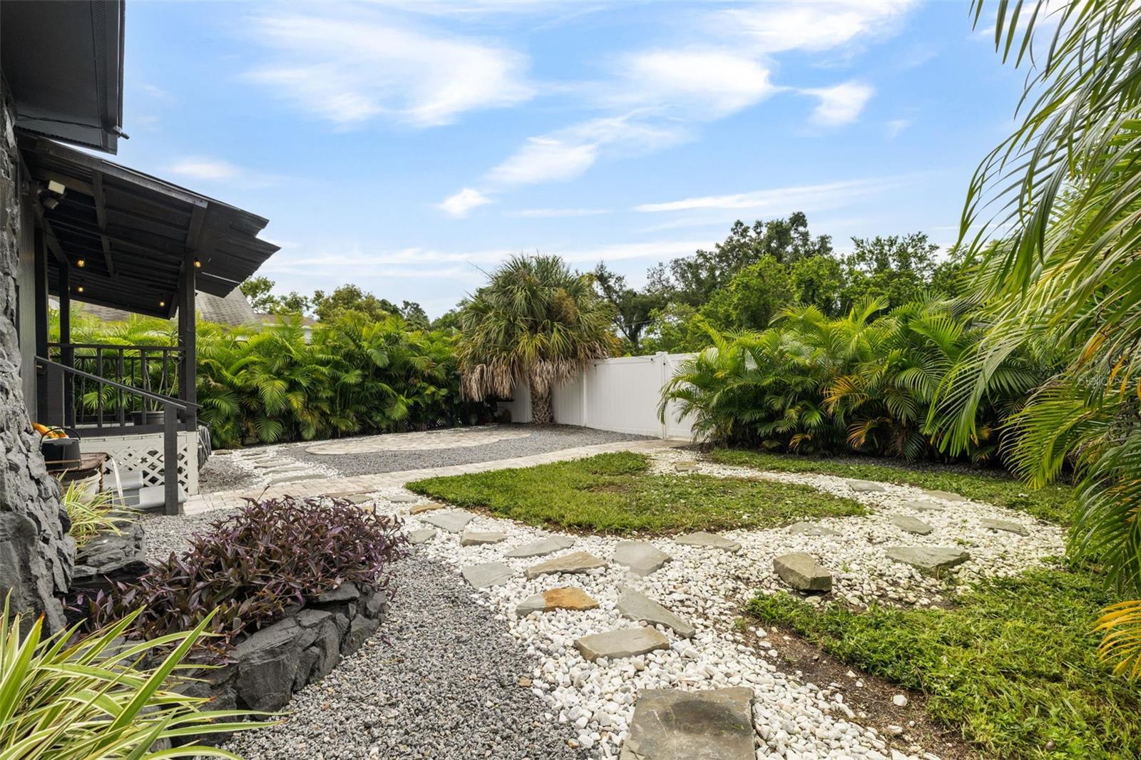 HAMPTON TERRACE - Residential Lease