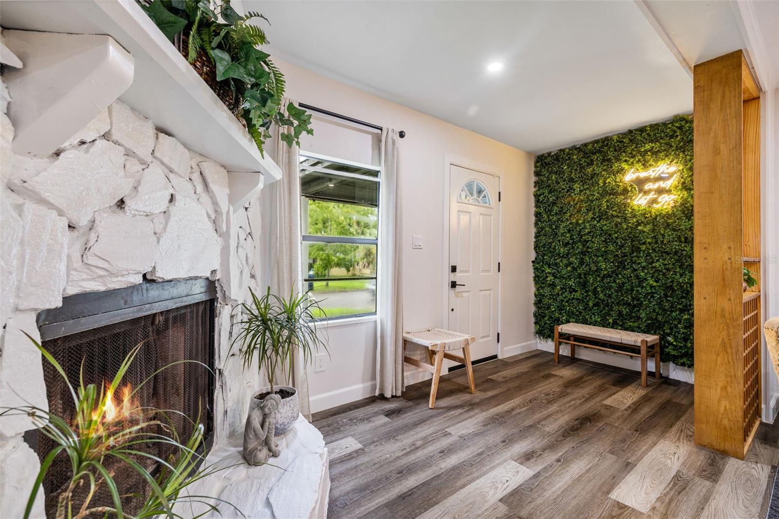 HAMPTON TERRACE - Residential Lease