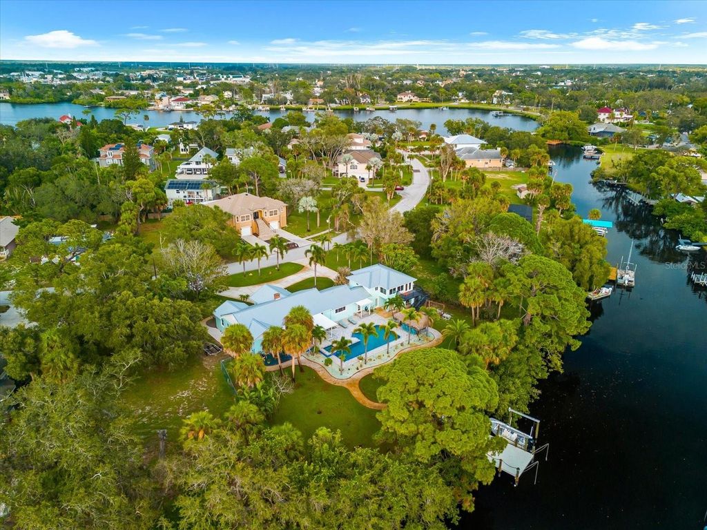 Photo of 768 Seminole Boulevard, Tarpon Springs, FL 34689 (MLS # TB8427115)