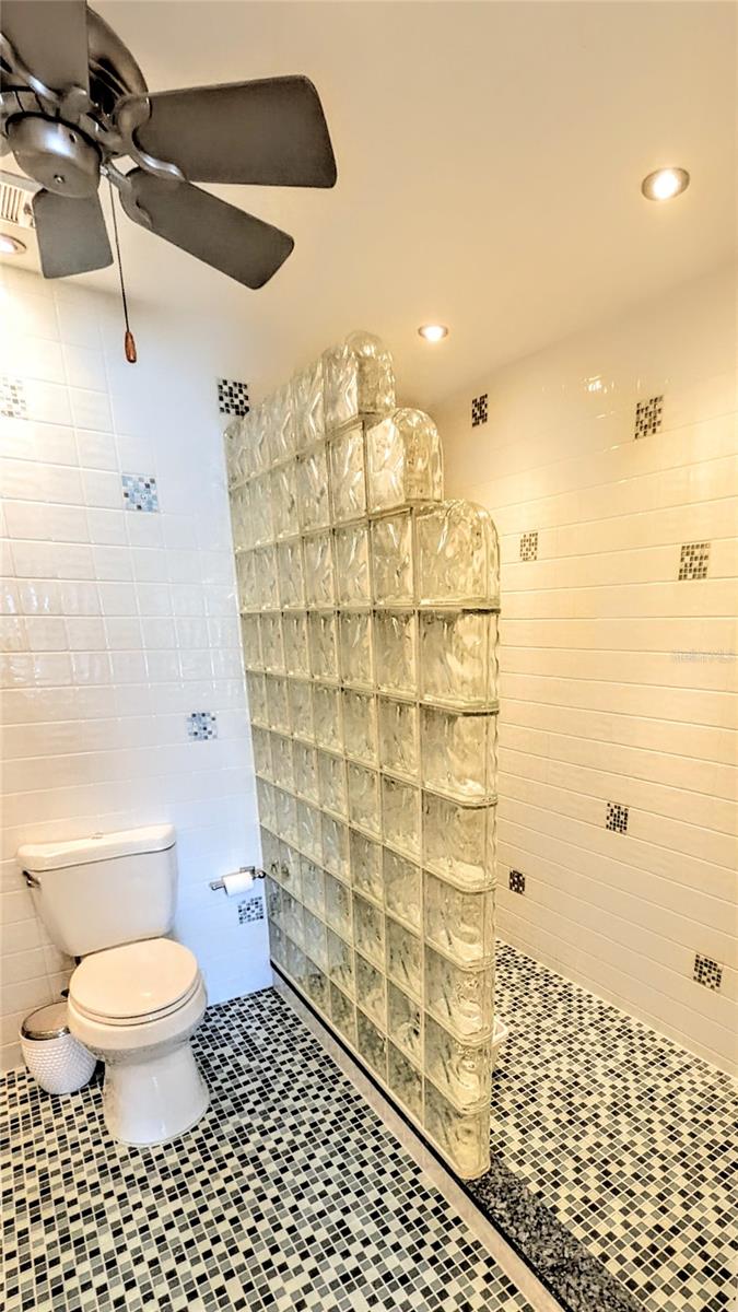 BOATYARD - Residential Lease