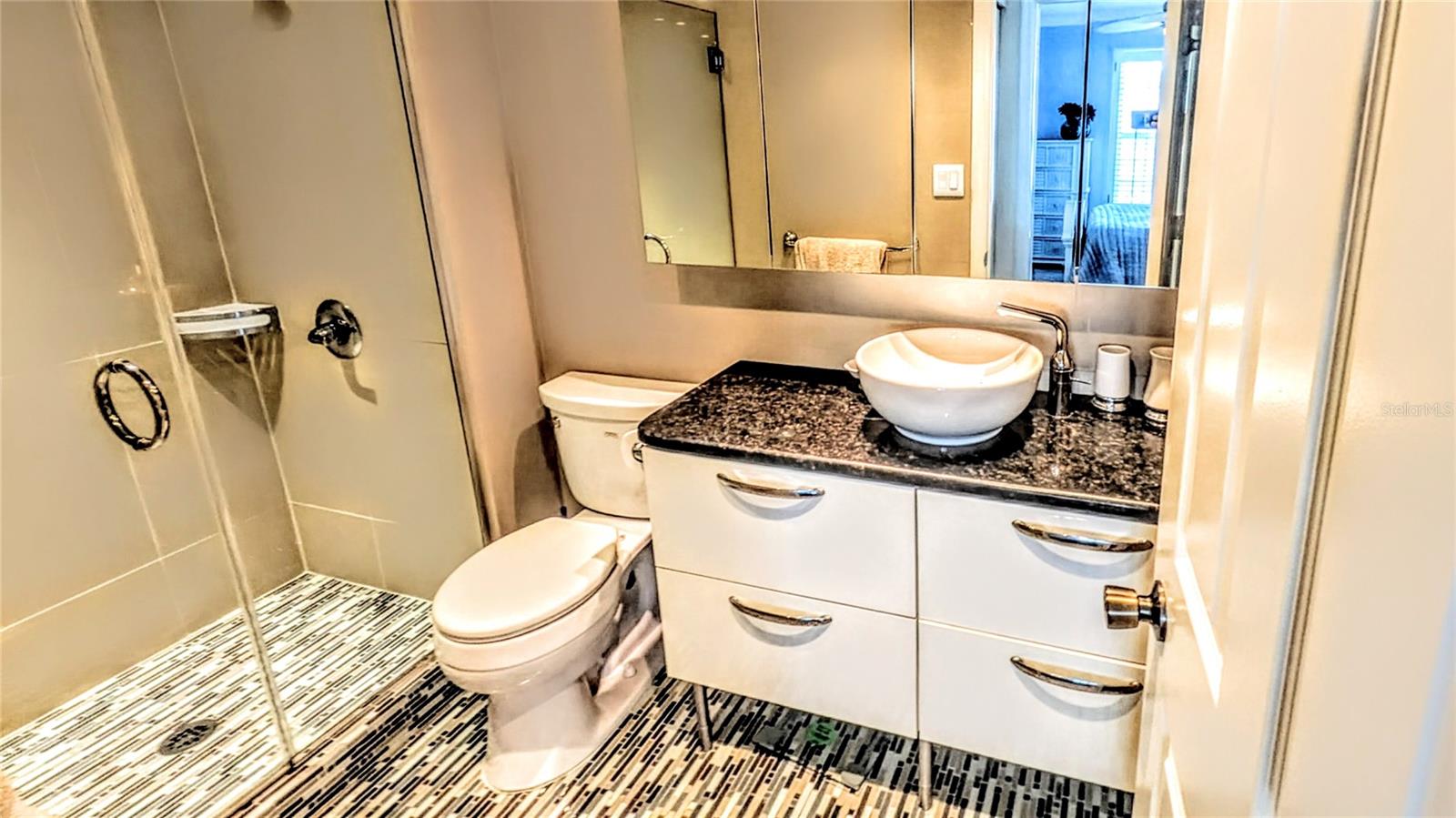 BOATYARD - Residential Lease