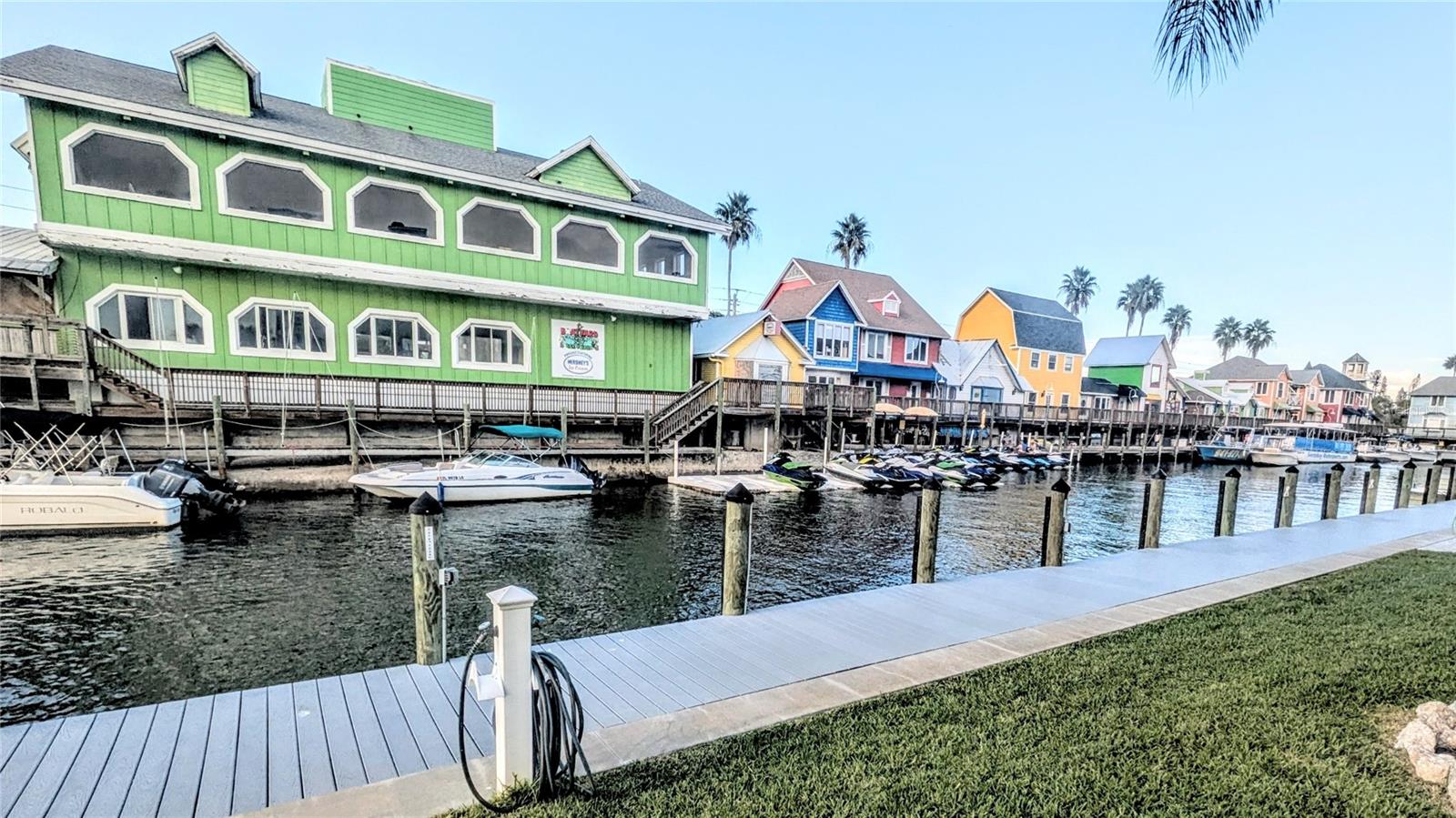 BOATYARD - Residential Lease